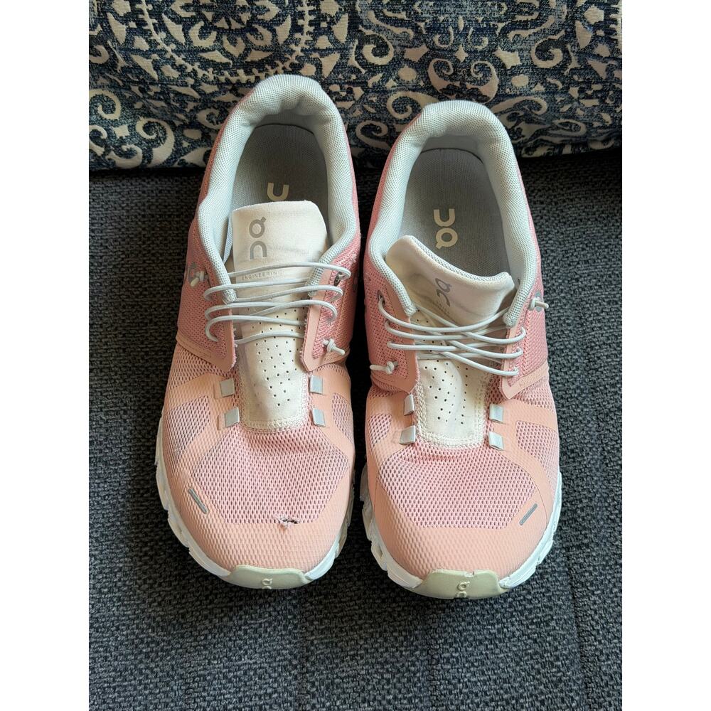 On Cloud Women’s 10 Sneakers Athletic Running Shoes